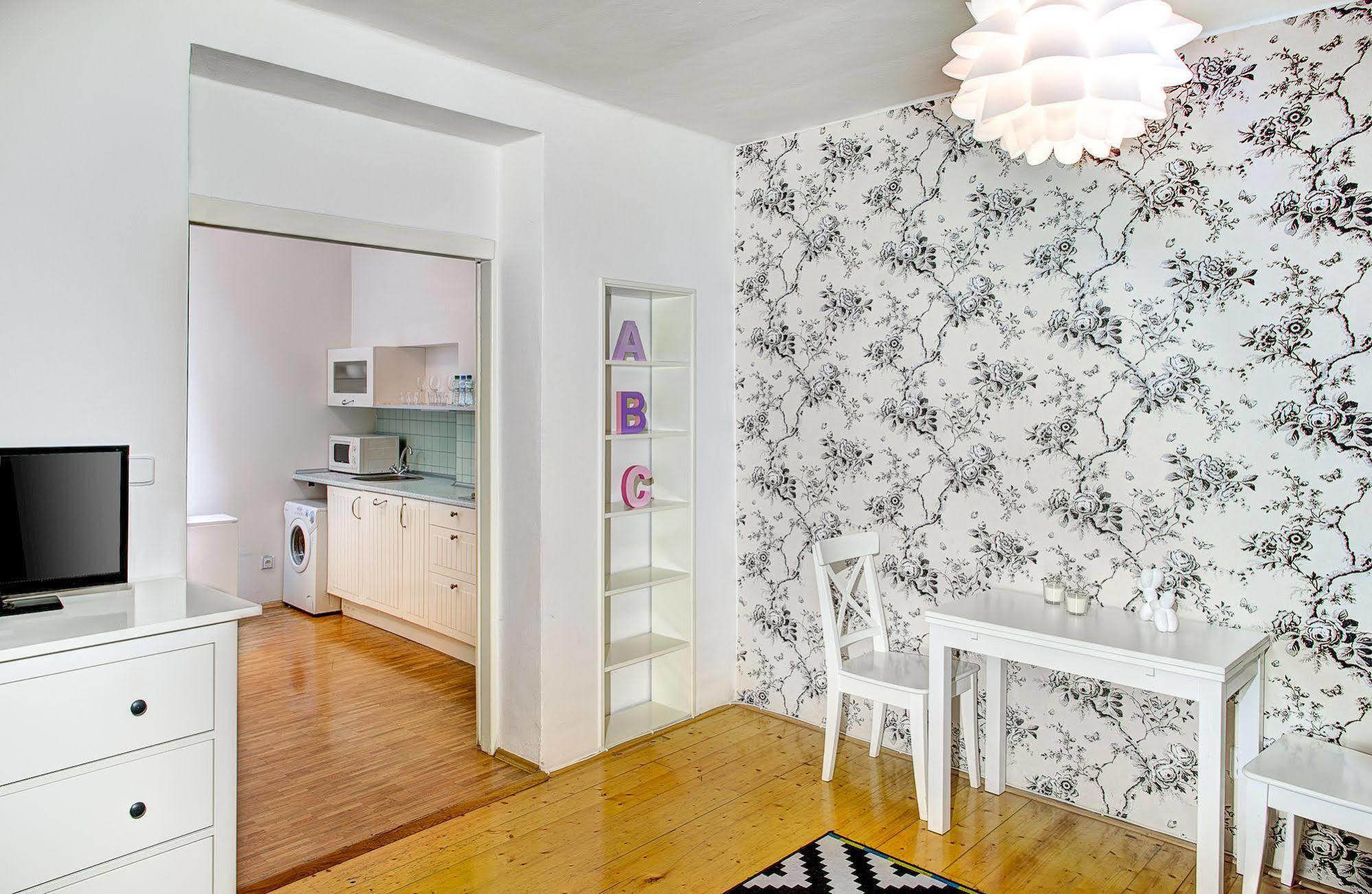 Abc Suites ปราก ภายนอก รูปภาพ